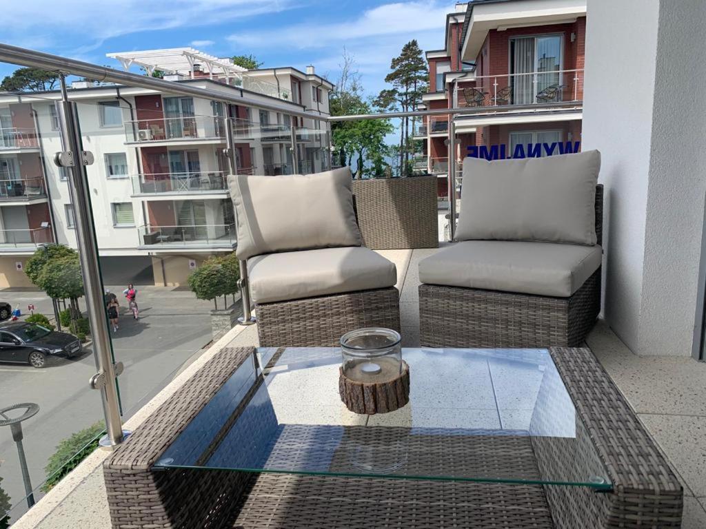Apartament Nadmorski Z Basenem Klifowa Rewal Exterior foto