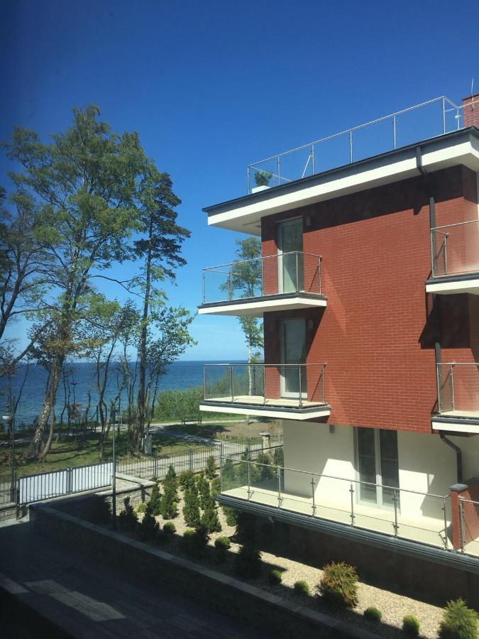Apartament Nadmorski Z Basenem Klifowa Rewal Exterior foto
